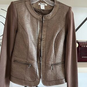 Elegant Brown Women's Blazer